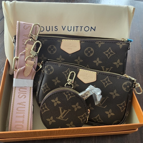 LV set - Picture 6 of 7